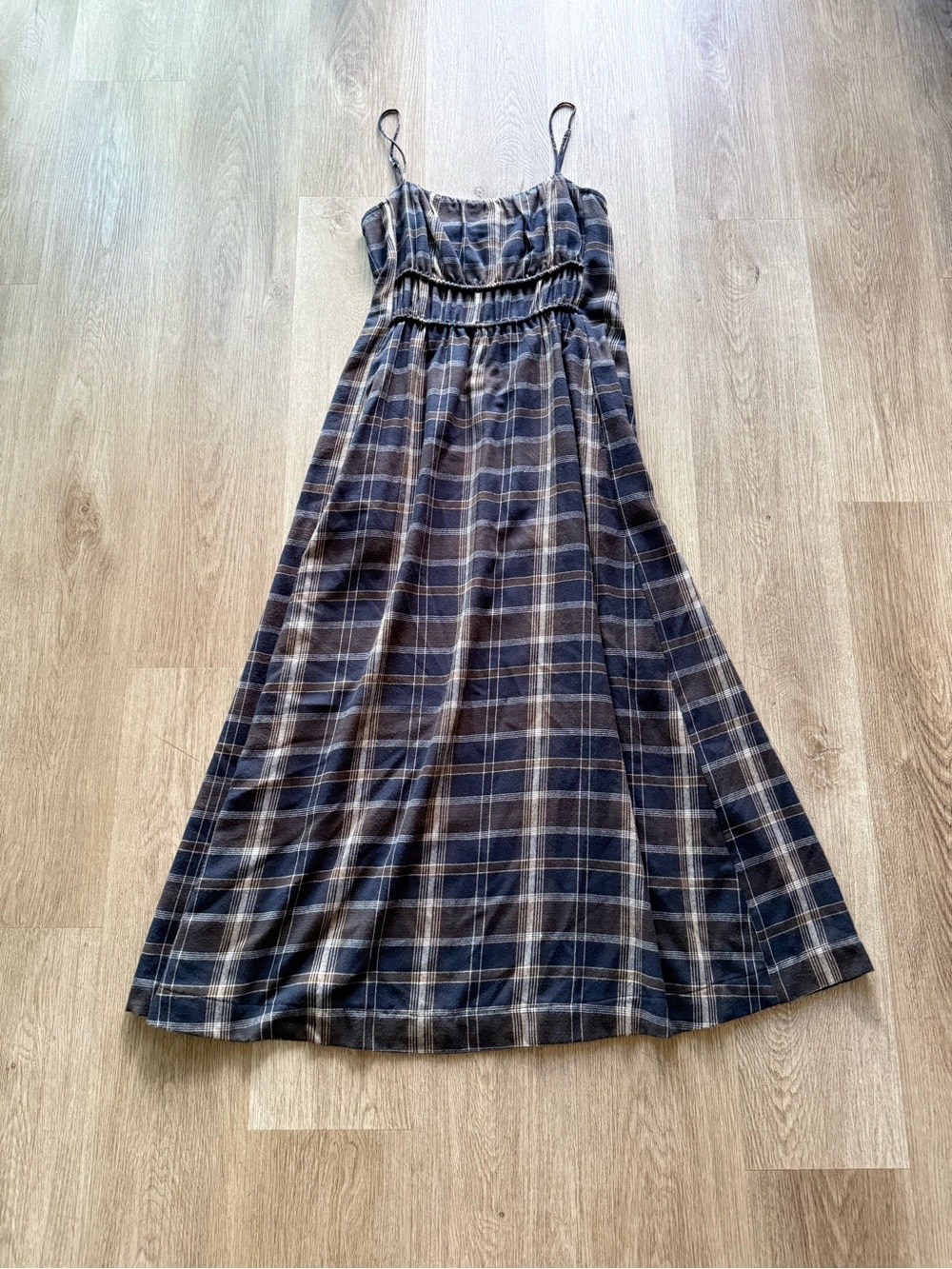 z supply evermore blue & brown plaid flannel smocked back midi dress small NEW
